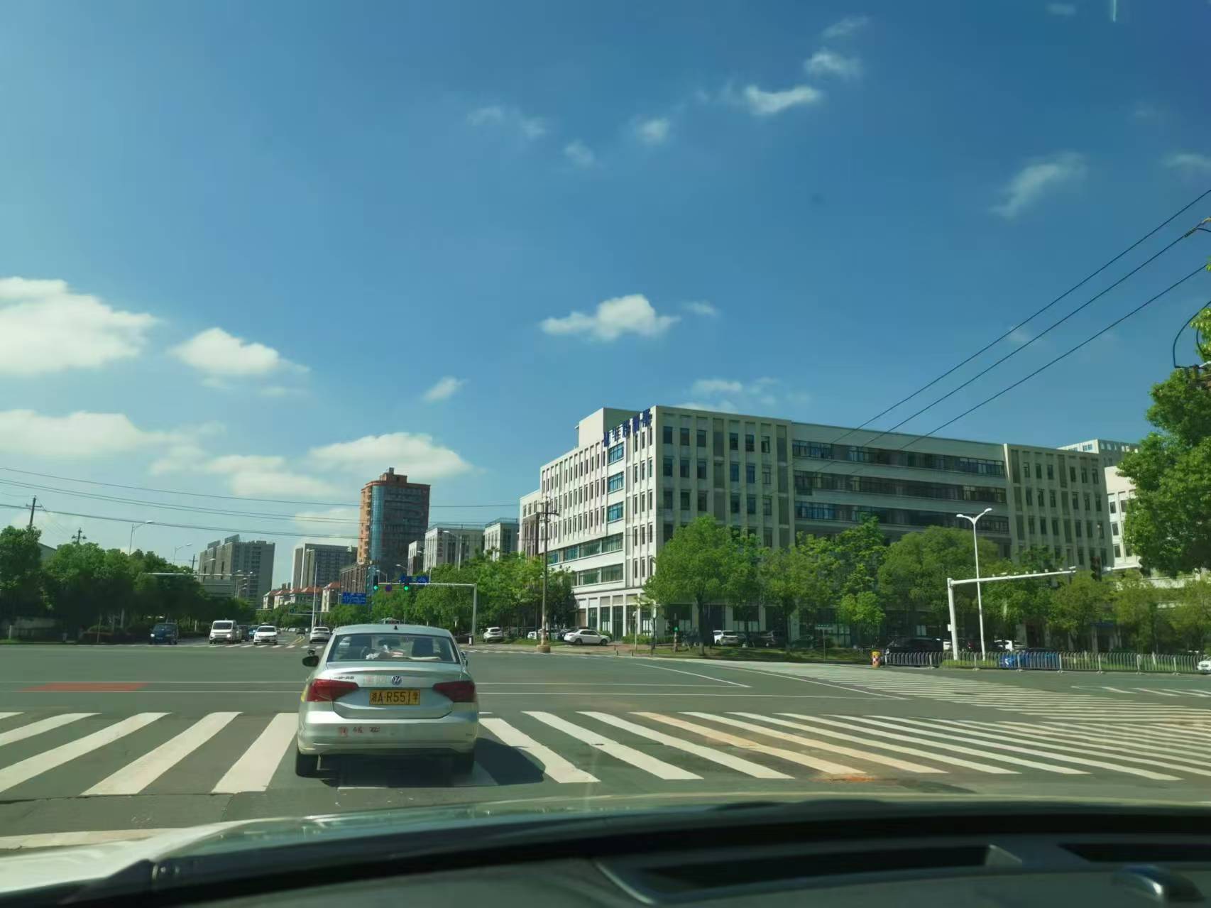 ��ý�w���E�Ľ������W(w��ng)վ�;W(w��ng)�j(lu��)�ƏVҪ��ô���ź�